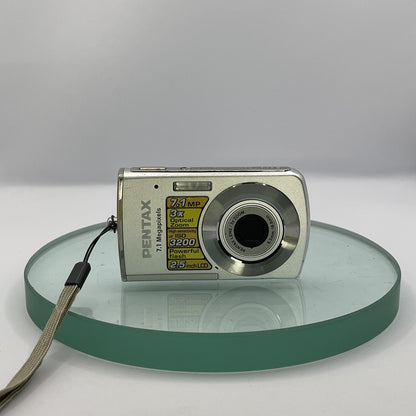 Pentax Optio M30 7.1 Megapixel Camera With Case, Charger, Battery TESTED #962