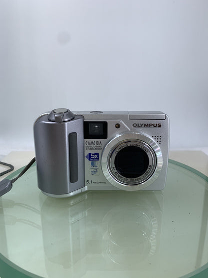 Olympus COMPACT Digital Camera C-5500 ZOOM 5.1MP SILVER 6X ZOOM TESTED - 9150