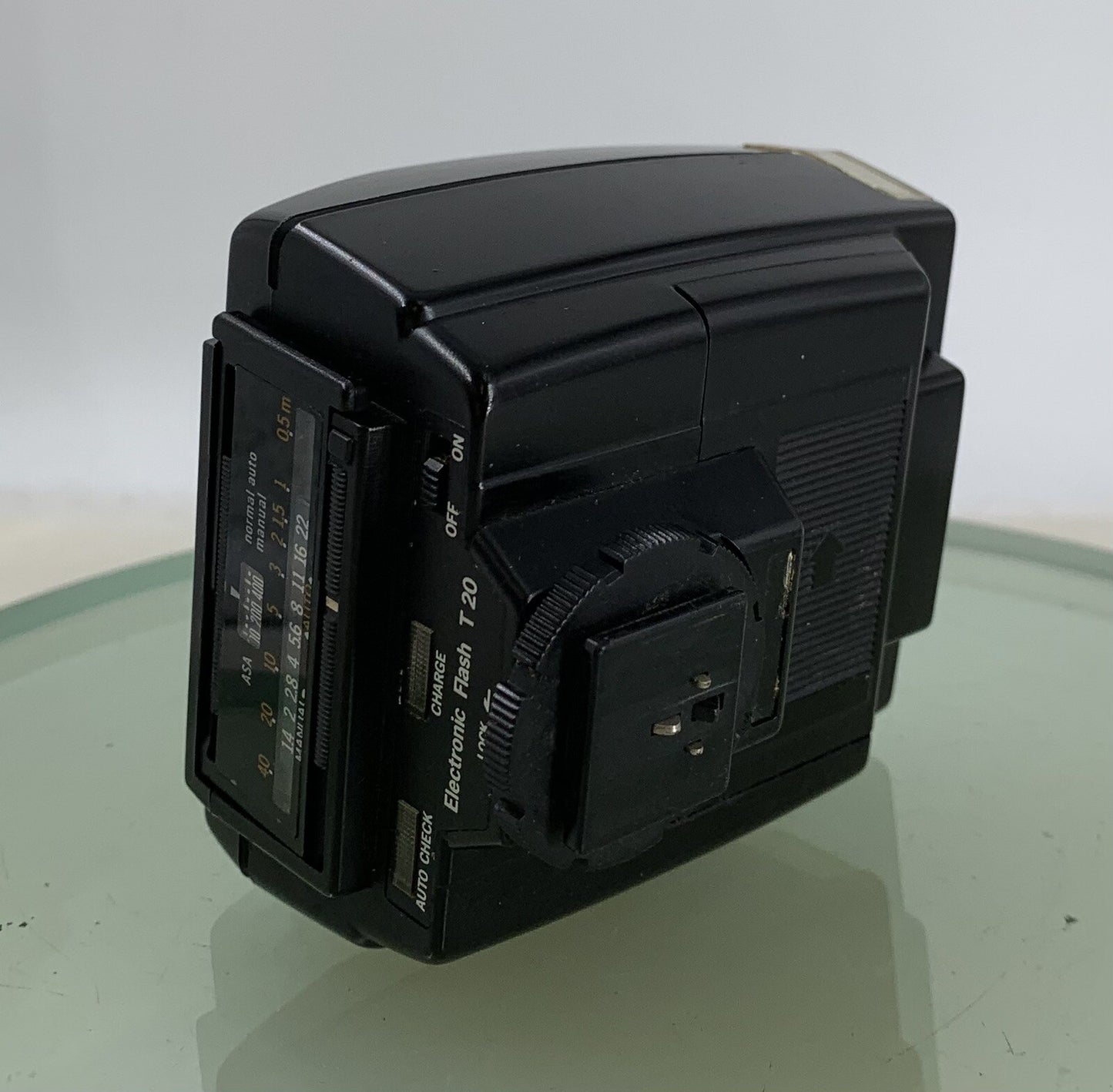 Olympus T20 Shoe Mount Flash for CAMERA EXTENDED BLACK WITH COVER TESTED - 9603