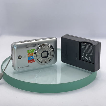 GE E840S DIGITAL CAMERA 8.0 MP 2.7" LCD - Silver, Tested, Charger #6960