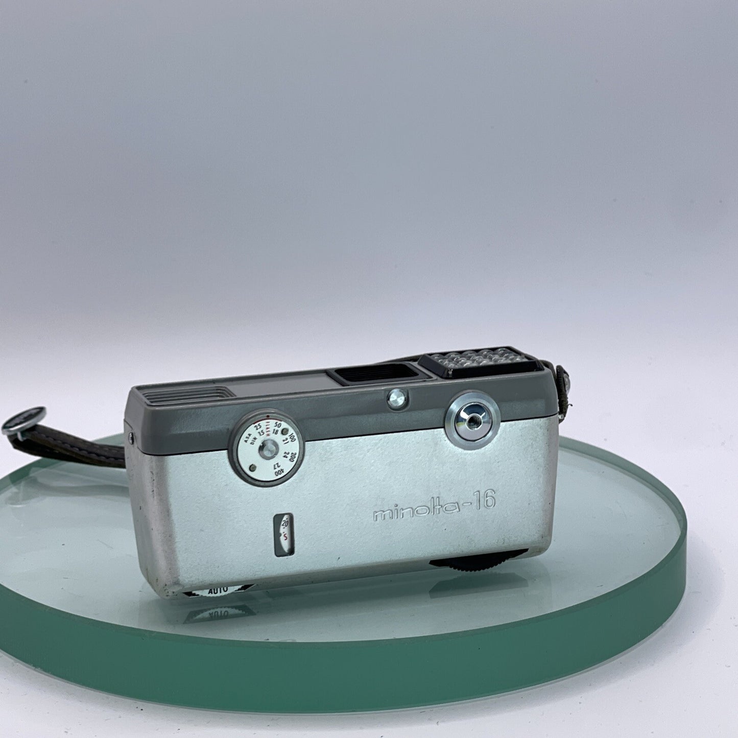Vintage Minolta-16 EE Sub-Miniature 16mm Film Camera, 1962-1965, FWO # 7640