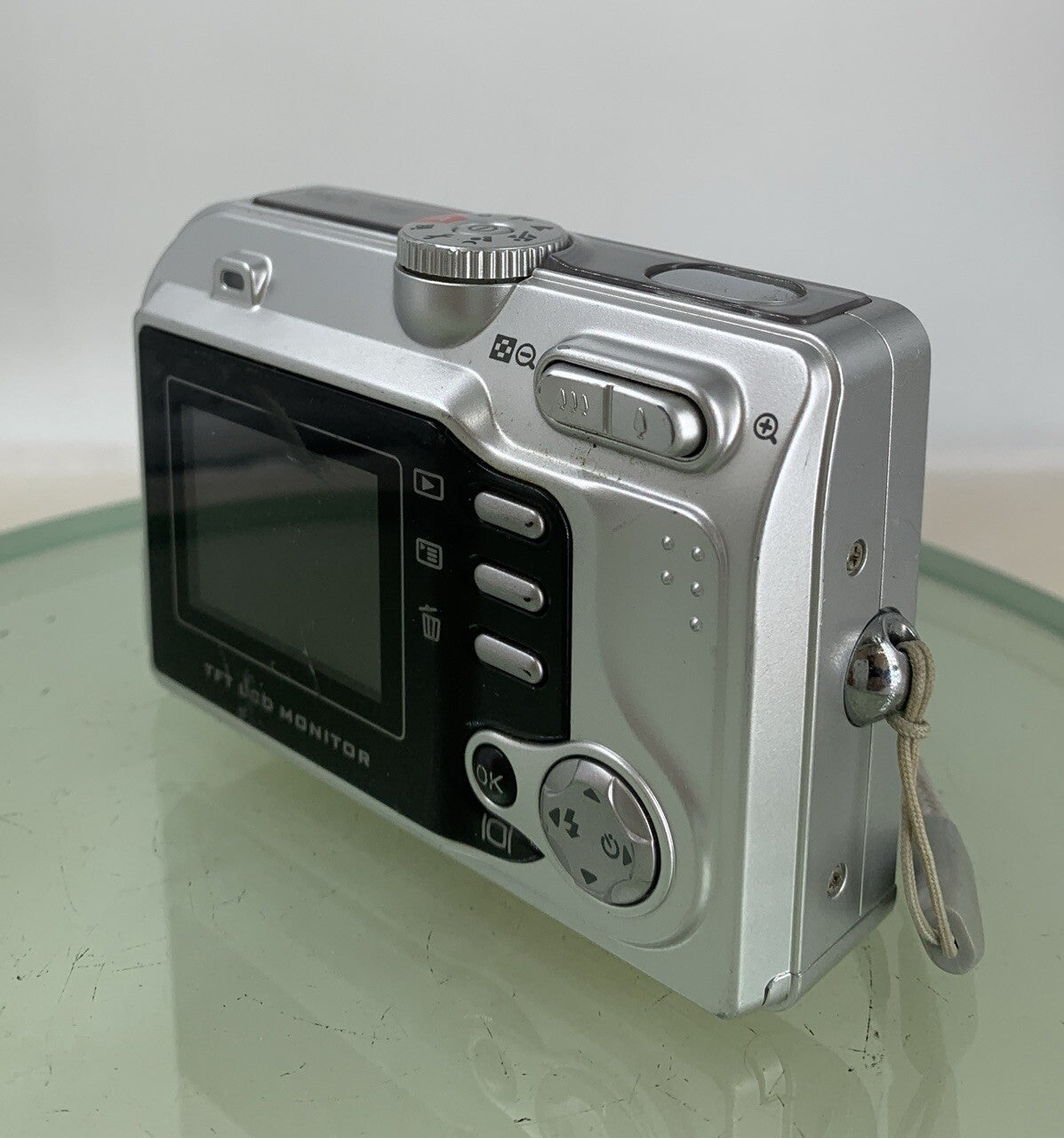 Vivitar Vivicam 4345 4.0MP Compact Digital Camera SILVER NO CARD TESTED - 7606