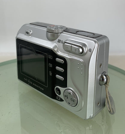Vivitar Vivicam 4345 4.0MP Compact Digital Camera SILVER NO CARD TESTED - 7606