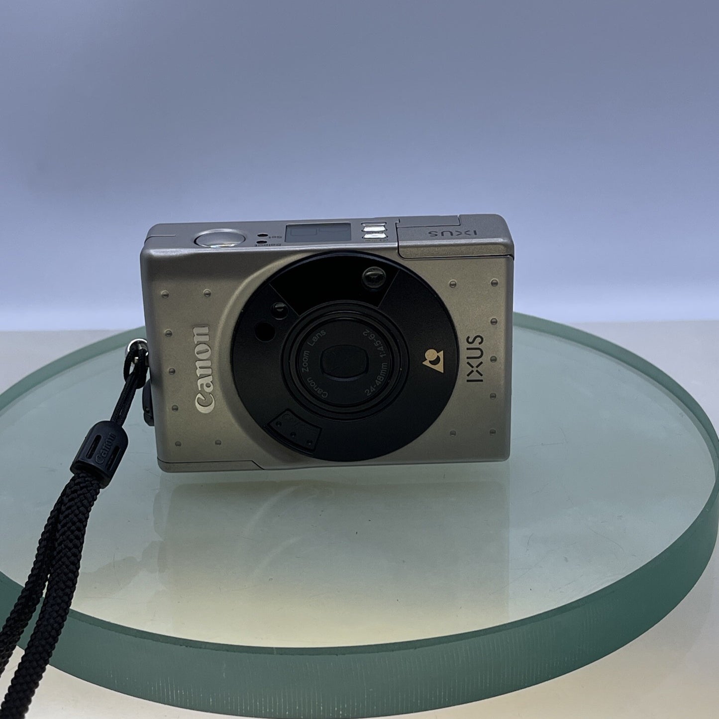 Canon IXUS Compact Digital Camera Silver Cased Instructions TESTED++ VGC#5942