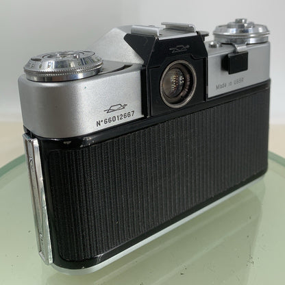 Very Rare ZENIT E VINTAGE POINT AND SHOOT FILM CAMERA SILVER TESTED - 1464