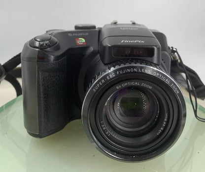 FujiFilm FinePix S602 Z 3.1MP SLR Digital Camera BLACK 16MB CARD TESTED - 1441