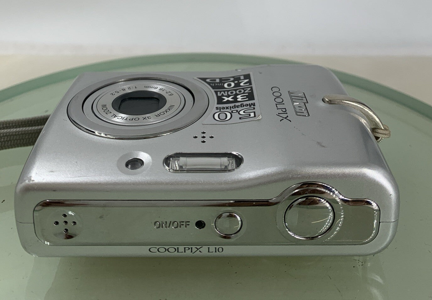 Nikon Digital Camera Coolpix L10 5.0MP NO CARD NO CHARGER SILVER TESTED - 7707