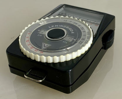 Leningrad 4 Exposure Light Meter + Case & Opal Panel For Vintage Camera - 5435