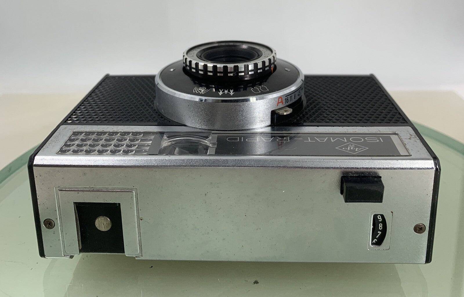 AGFA Isomat-Rapid BLACK VINATGE CAMERA WITH COVER -TESTED - 2397