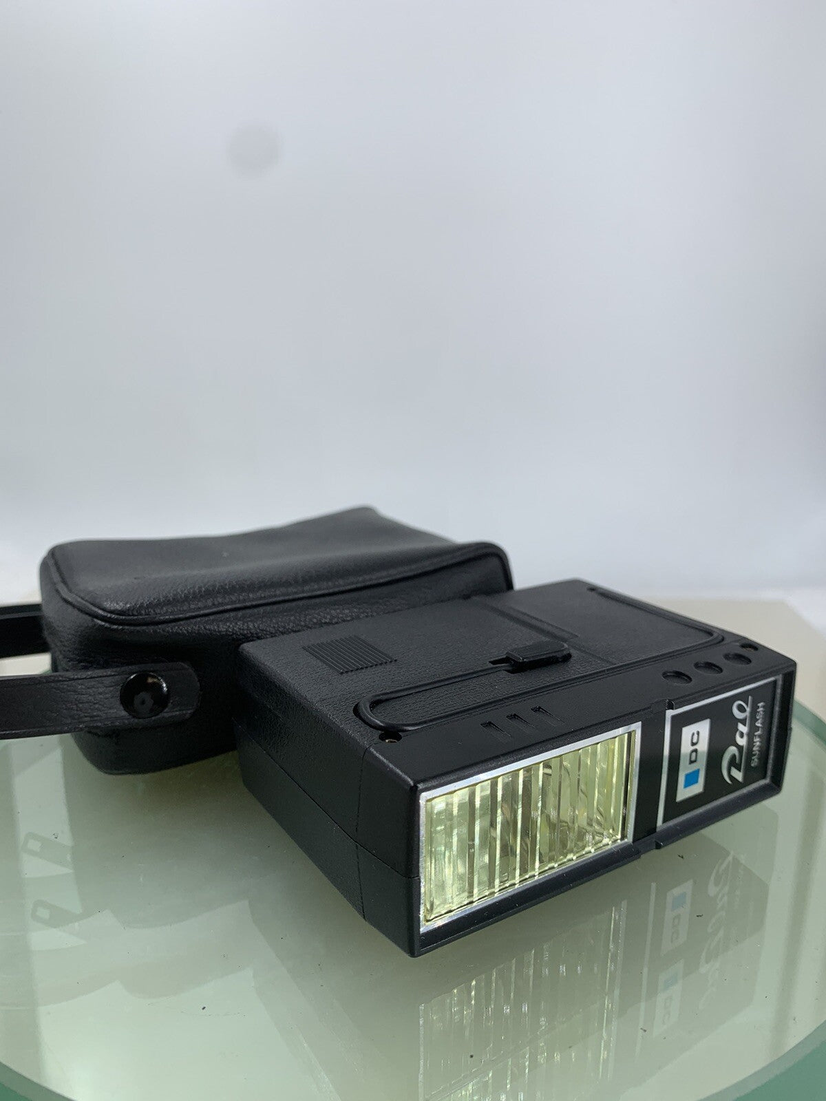 Samsung DC PAL SUNFLASH VINTAGE FLASH UNIT FOR CAMERAS TESTED - 4800