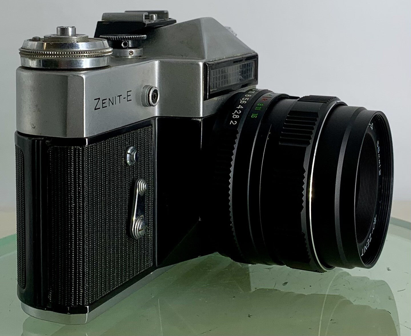 Very Rare ZENIT E POINT AND SHOOT FILM CAMERA+HELIOS-44M-4 LENS+SILVER+TESTED2