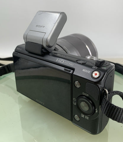 Sony Nex-5 14.2MP CAMERA 18-55mm Lens SILVER+CHARGER+WIRE+8GB CARD TESTED - 4756