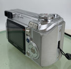 Fujifilm FINEPIX DIGITAL CAMERA E500 4.1MP Silver WITHOUT CHARGER - TESTED - 3156