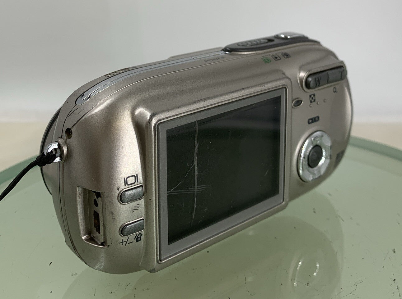 Praktica DCZ 4.4 DIGITAL CAMERA 4.0 MP SILVER DISPLAY GLASS BROKEN TESTED - 4494