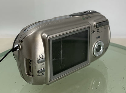 Praktica DCZ 4.4 DIGITAL CAMERA 4.0 MP SILVER DISPLAY GLASS BROKEN TESTED - 4494