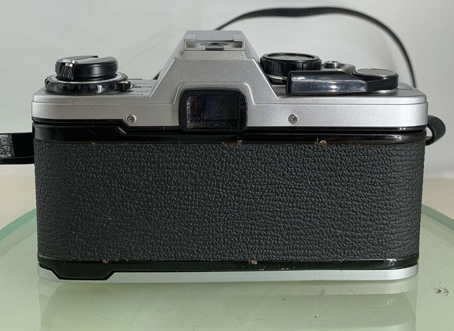 Olympus OM10 35mm SLR Film Camera + Vivitar 24mm 1:2.8 MC  Lens/ WORKING #2125