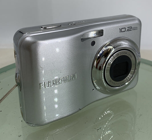 Fujifilm FINEPIX Compact DIGITAL CAMERA A160 10.2 MP SILVER NO CARD TESTED - 300