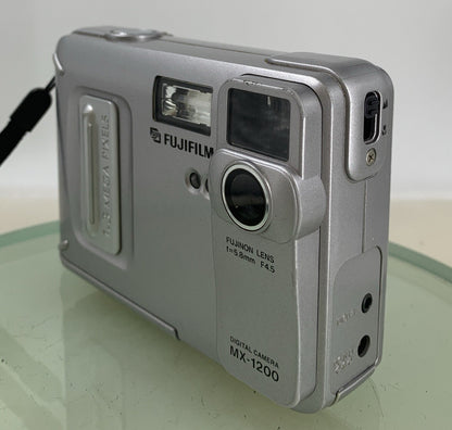 Fujifilm Digital Camera MX-1200 1.3MP 128 MB CARD NO CHARGER SIIVER TESTED - 6532