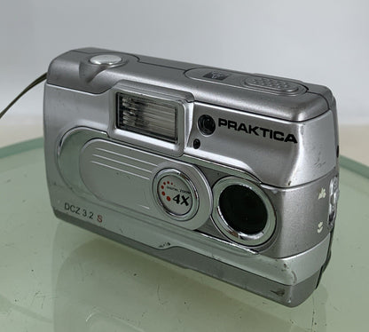Praktica DCZ 3.2S 3.0MP Compact Digital Camera SILVER 16MB CARD TESTED - 4422