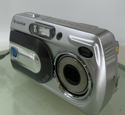 Fujifilm FinePix Digital Camera A330 3.2MP + 128MB CARD + COVER TESTED - 7622