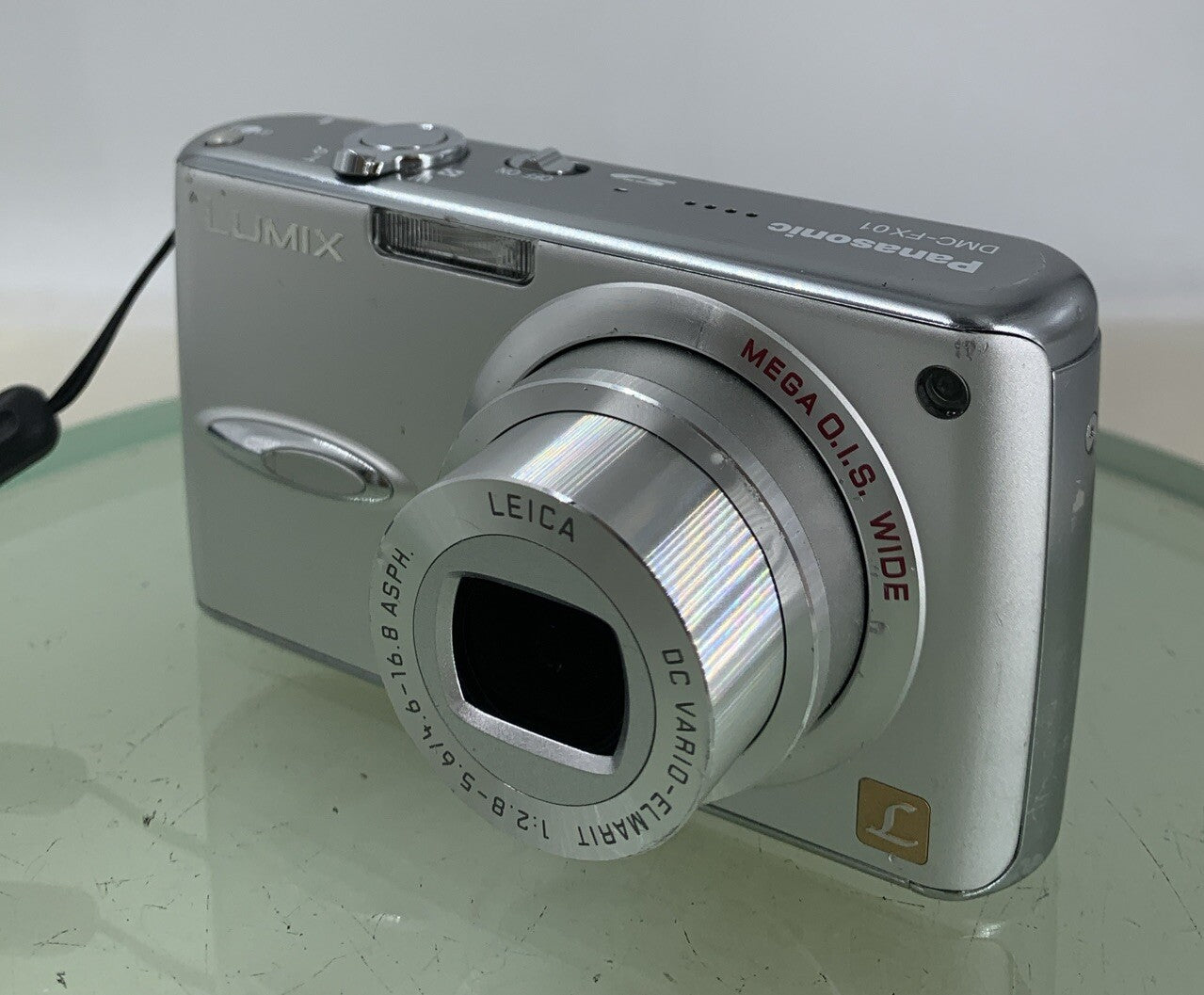 Panasonic Lumix DMC-FX01 6mp Digital Camera SILVER +CHARGER +COVER TESTED - 3202