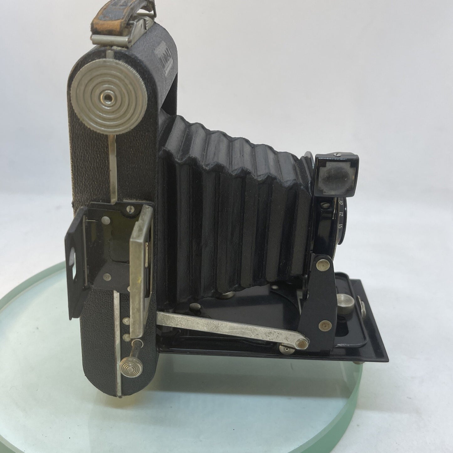 Kodak Folding Brownie Junior Six-20 Camera, 620 Roll film camera SHUTTER WORK3755