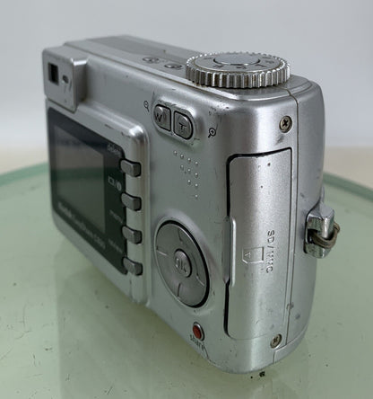 Kodak Digital Camera EasyShare C330 4.0MP Silver NO SD CARD Tested  - 2986