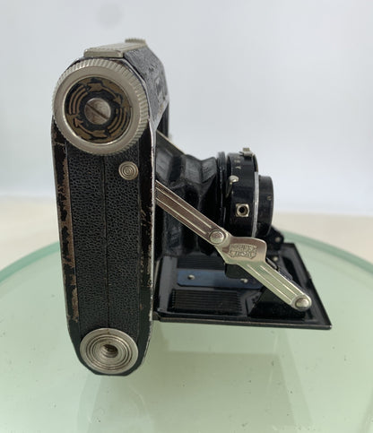 Vintage Zeiss Ikon 'Baby Ikonta' 520/18 Mini Folding Camera - shutter works, 8291