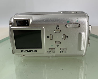 Olympus U MJU 400 COMPACT DIGITAL CAMERA WITH CHARGER SILVER  TESTED - 8994