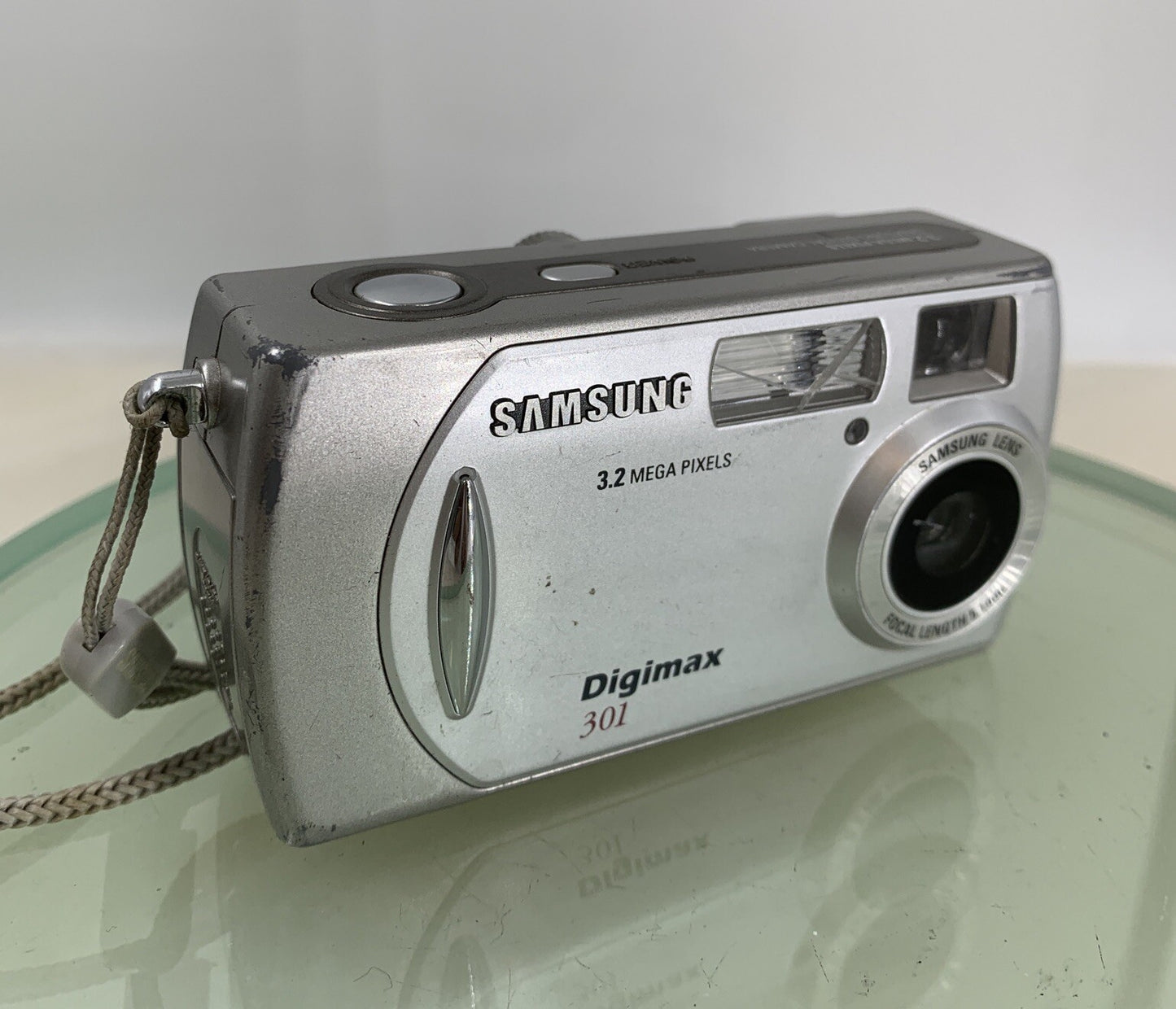 Samsung COMPACT DIGITAL CAMERA Digimax 301 3.2MP Silver-Tested - 5950