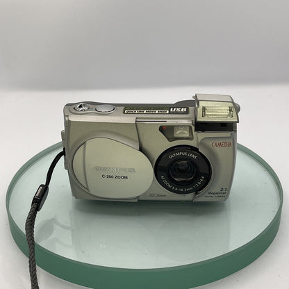 Olympus Camedia C-200 Zoom 2.1MP Compact Digital Camera Silver Tested #92