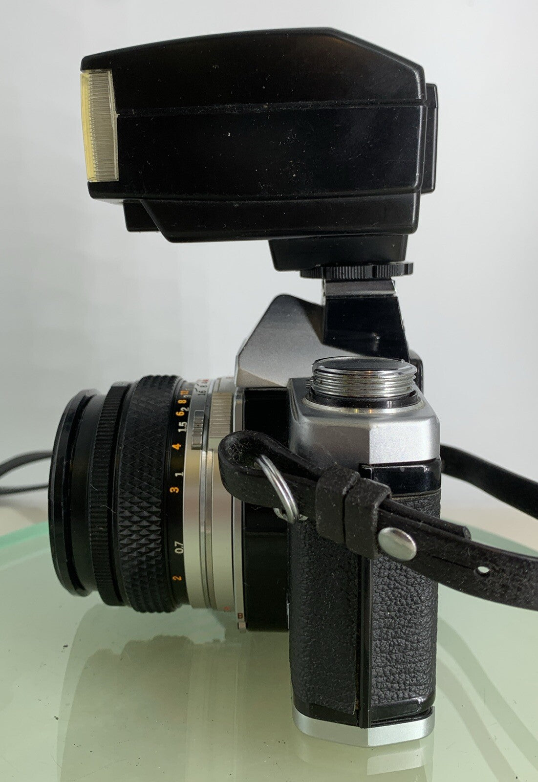 Olympus OM-2 35mm SLR camera body & Hotshoe 2 50mm 1:1.8 +Flash  TESTED #1593