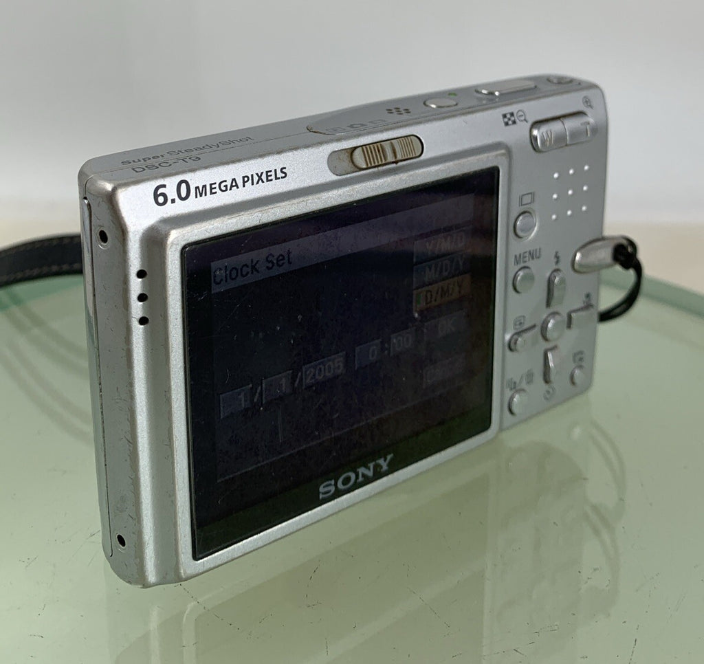Sony Digital Camera Cybershot DSC-T9 6.0MP SILVER +CHARGER +COVER TESTED - 764