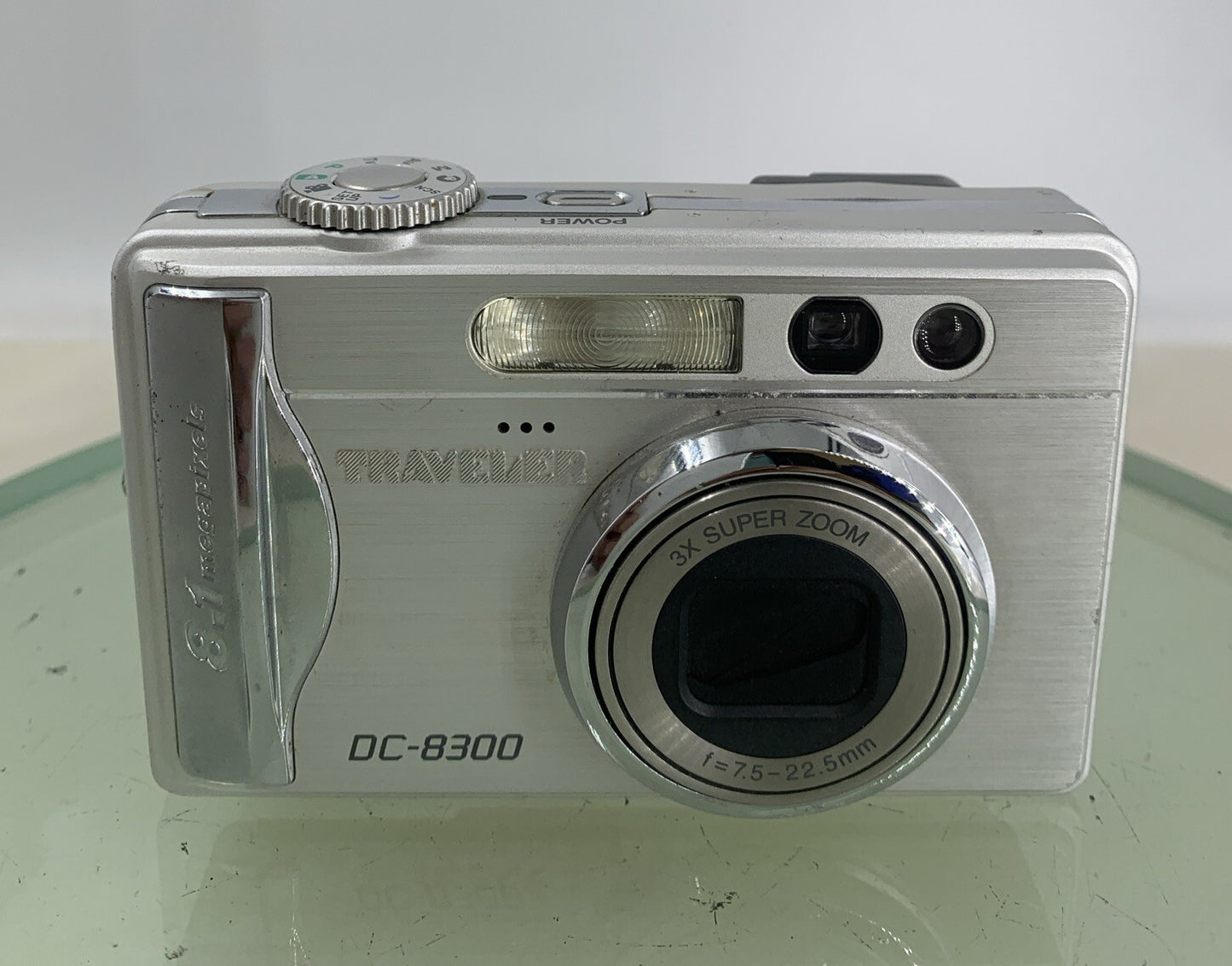 TRAVELER DC-8300 DIGITAL STILL CAMERA SILVER WITH CHARGER +COVER TESTED - 3221