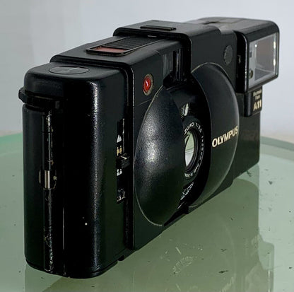 OLYMPUS XA2 Electronic Flash A11 D.ZUIKO 35mm f3.5 TESTED  POINT & SHOOT CAMERA2