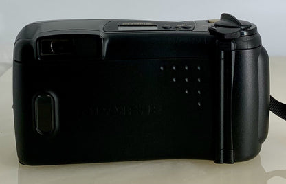 Vintage Black Olympus Superzoom 800 35mm Film Point & Shoot Film Camera #3544