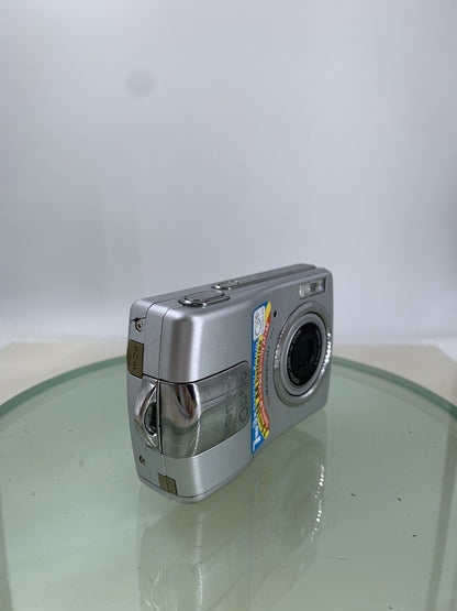 Pentax Optio M20 Digital Camera 7.0 MP SILVER NO CARD NO CHARGER TESTED - 4621