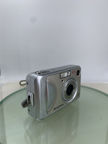 Fujifilm Digital Camera FinePix A510 5.1MP SILVER NOCARD NO CHARGER TESTED - 2791