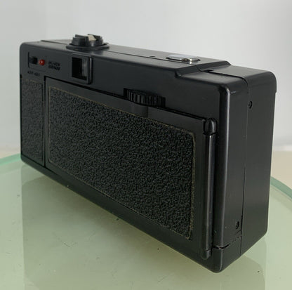 MF- 5000 COMPACT POINT AND SHOOT FILM CAMERA GOOD CONDITION TESTED - 7366