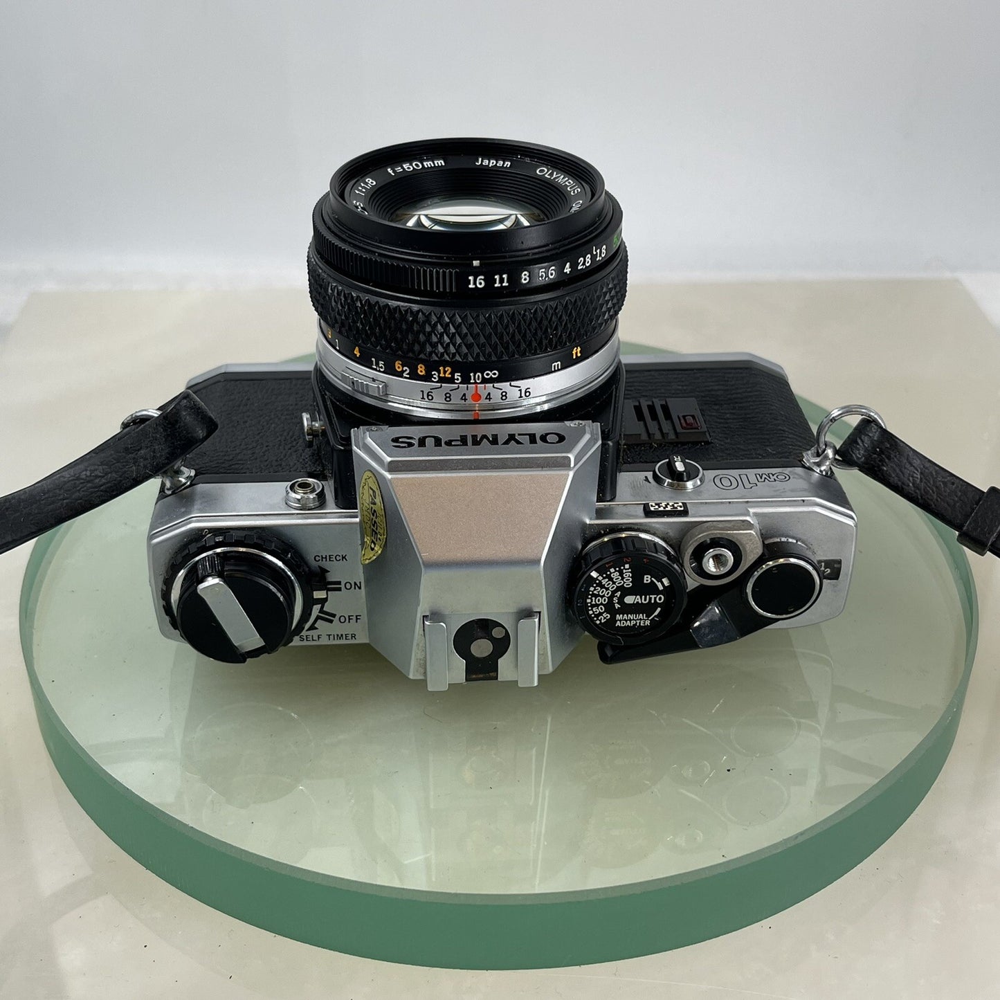 BOXED Olympus OM10 35mm SLR Film Camera with 50mm Lens + Leather Case+T20 FLASH+8