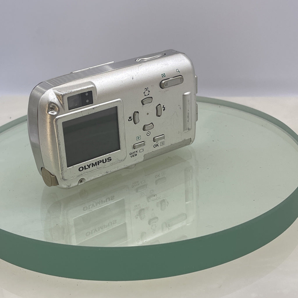 Olympus U-15 Digital Camera 3.2 Mega Pixel Fully tested, Charger #2814