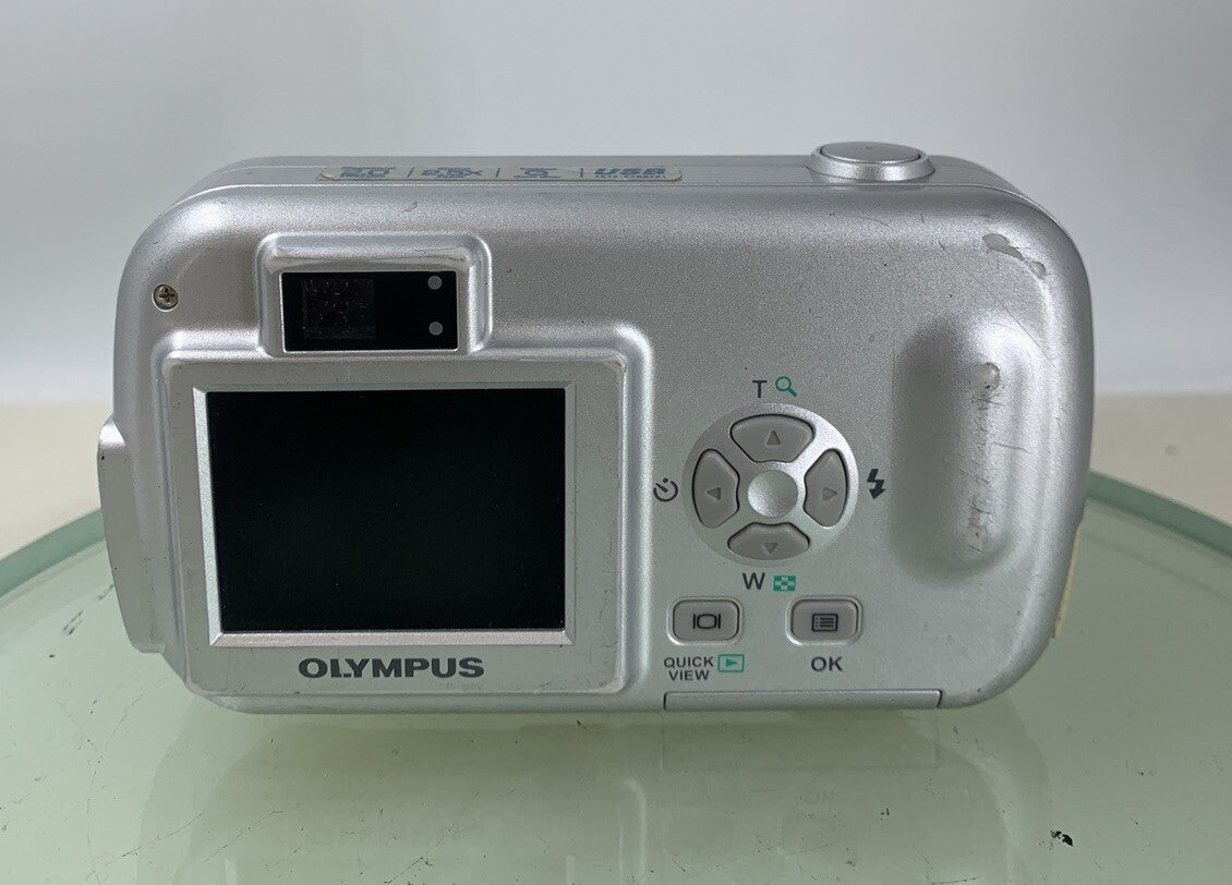 Olympus Camedia C-150 2.0MP-COMPACT DIGITAL CAMERA SILVER  - TESTED - 2416