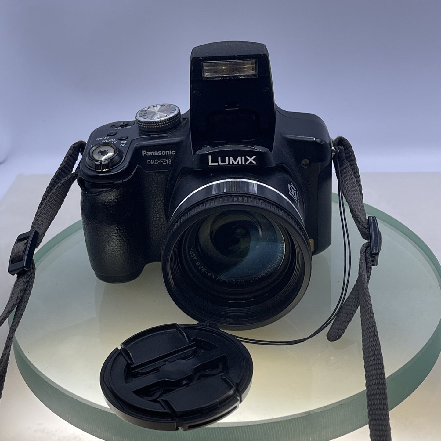 Panasonic LUMIX DMC-FZ18 SLR zoom 18x 8.1MP LEICA NoPower NoCharger NoBattery6042