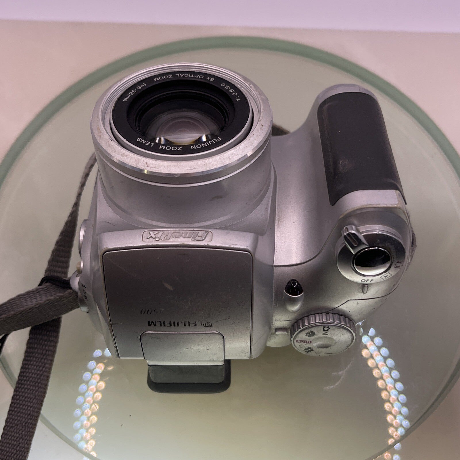 Fuji Finepix S3500 4mp Digital Camera- Silver Takes AA Tested Poor Body #6897