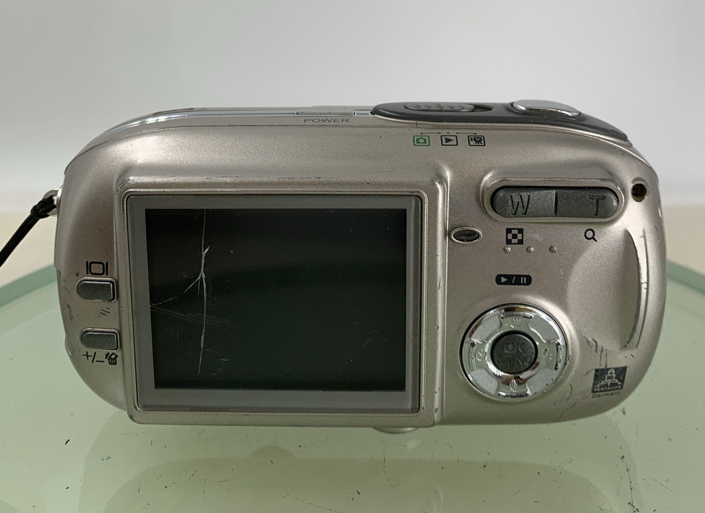 Praktica DCZ 4.4 DIGITAL CAMERA 4.0 MP SILVER DISPLAY GLASS BROKEN TESTED - 4495