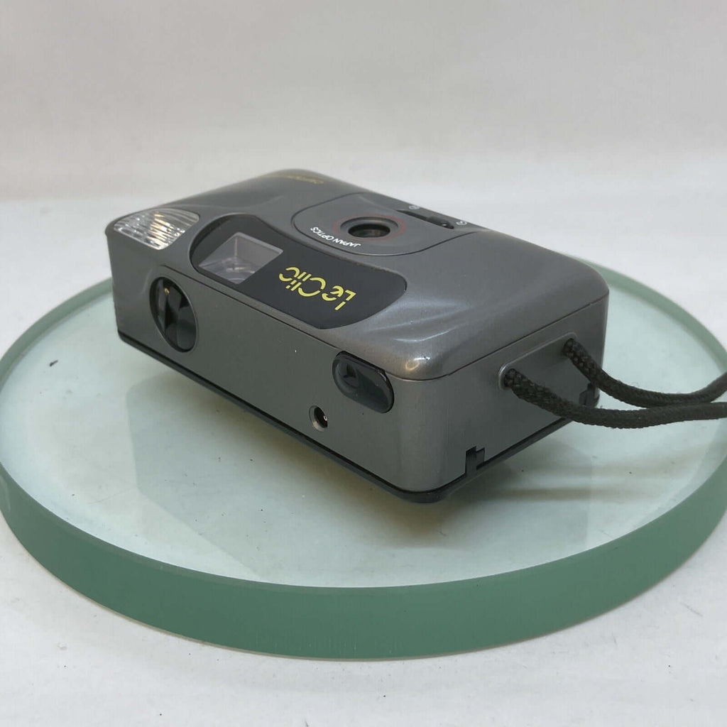 Le Clic Focus Free 870 35mm Point And Shoot Film Camera W/ Flash Lomo! #5245