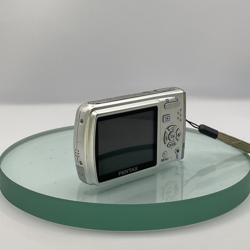 Pentax Optio M30 7.1 Megapixel Camera With Case, Charger, Battery TESTED #964