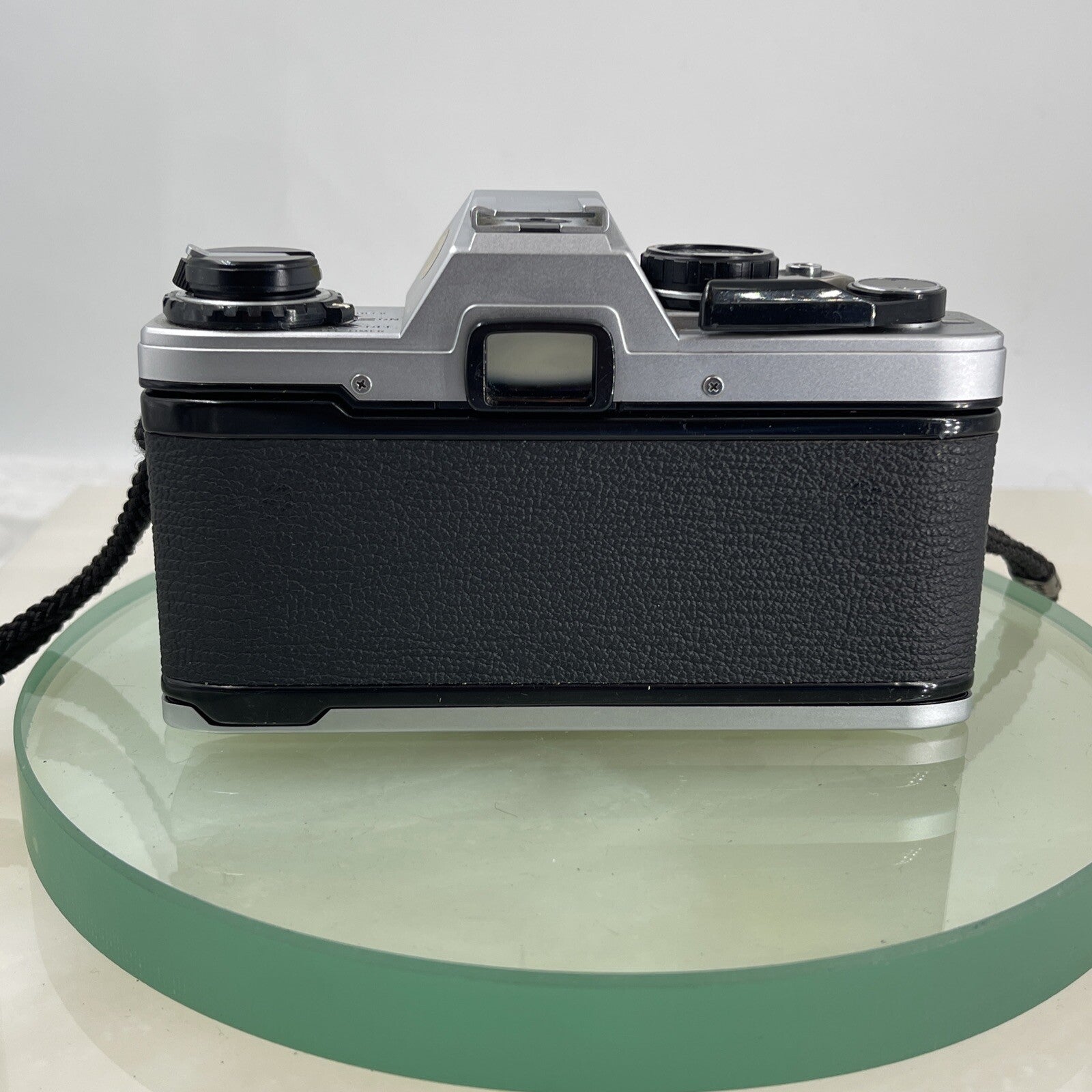 Olympus OM10 35mm Film SLR Manual Camera +Olympus 50/1.8 MC Zuiko Lens TESTED6104