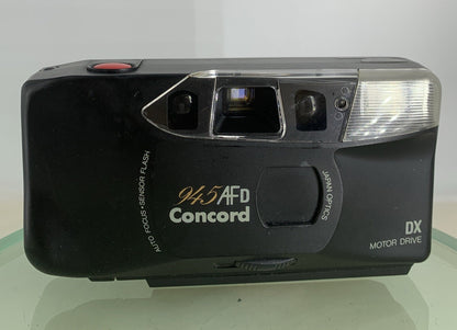 Concord 945 DX MOTOR DRIVE BLACK POINT AND SHOOT FILM CAMERA TESTED - 5221