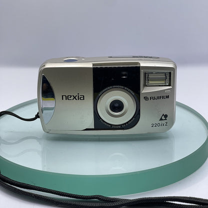Vintage Fujifilm Nexia 220ix Z APS Film Compact Film Camera, Tested, Cased #7161